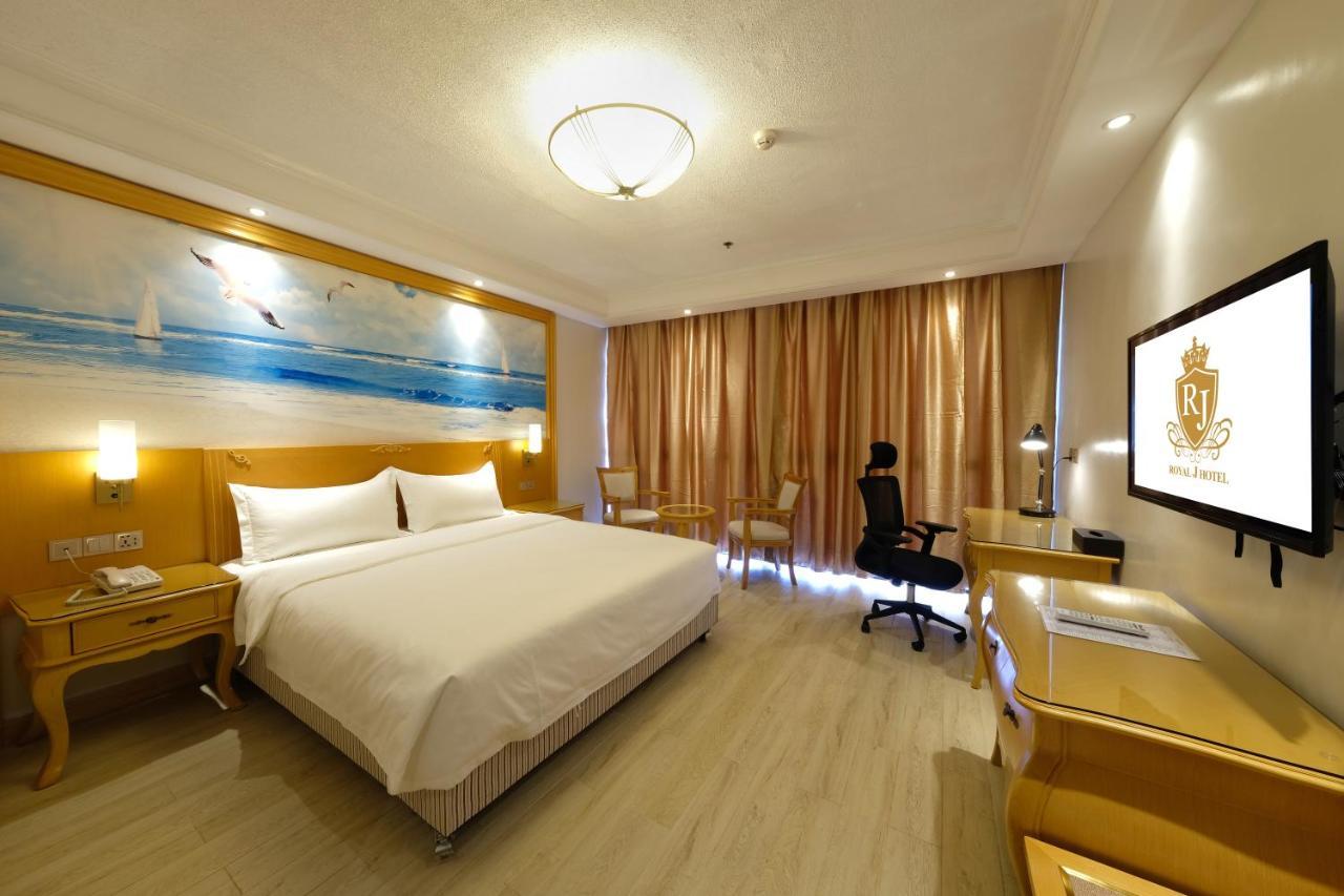 Royal J Hotel Cebu Stadt Exterior foto