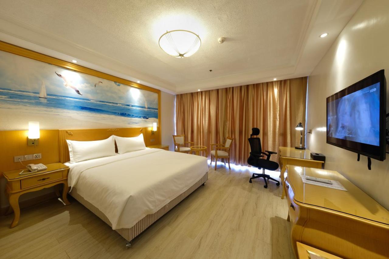Royal J Hotel Cebu Stadt Exterior foto